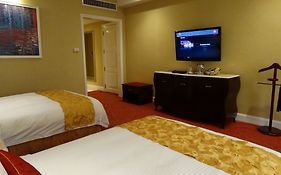 Maxims Hotel